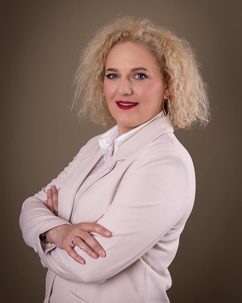 Katarina Đorđević - Lekar i sertifikovani geštalt psihoterapeut.